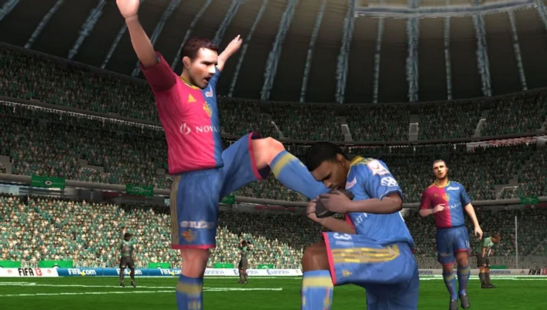 FIFA足球2013PSP游戏截图第17张