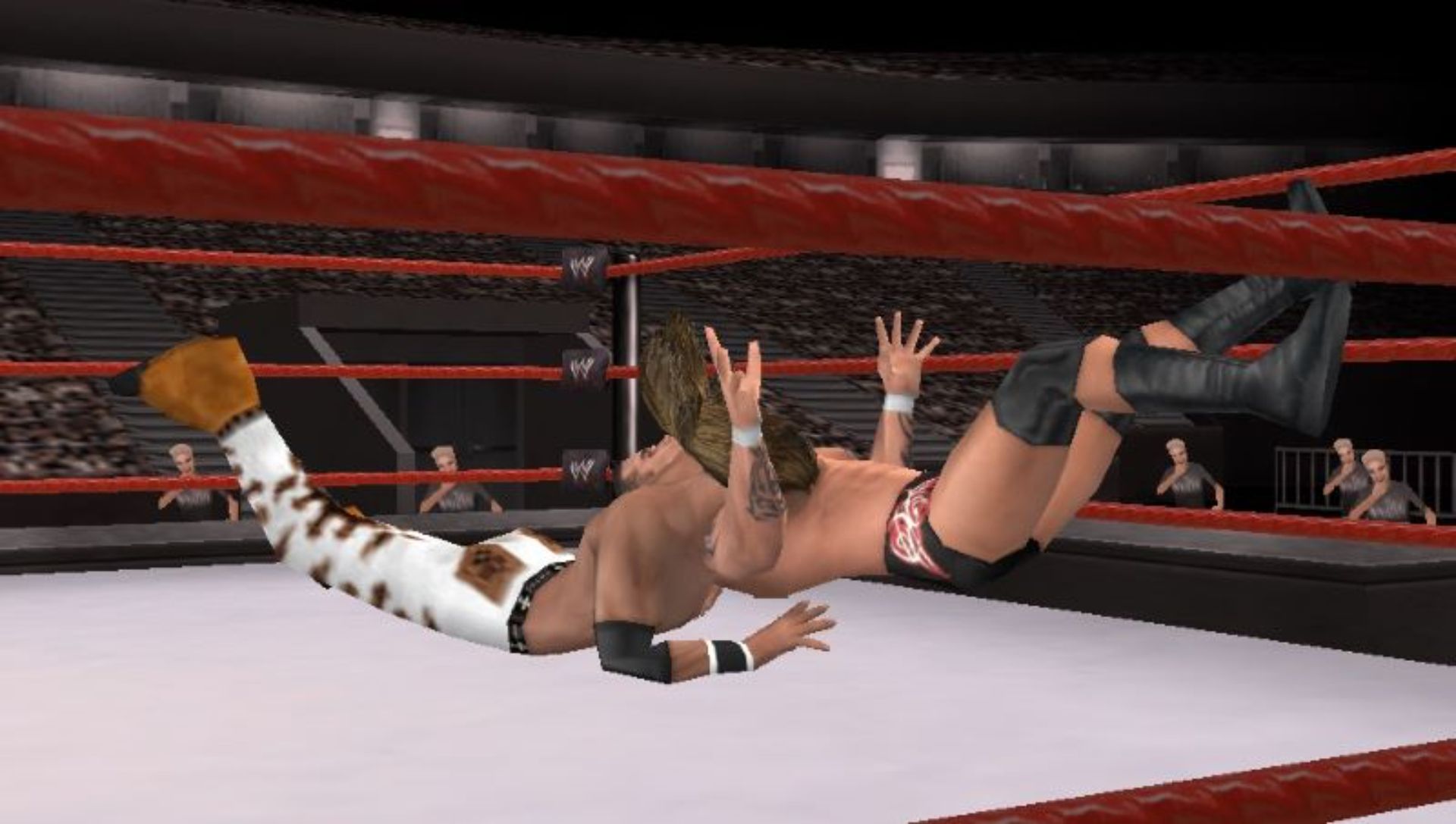 世界摔跤联盟2008PSP游戏截图第12张