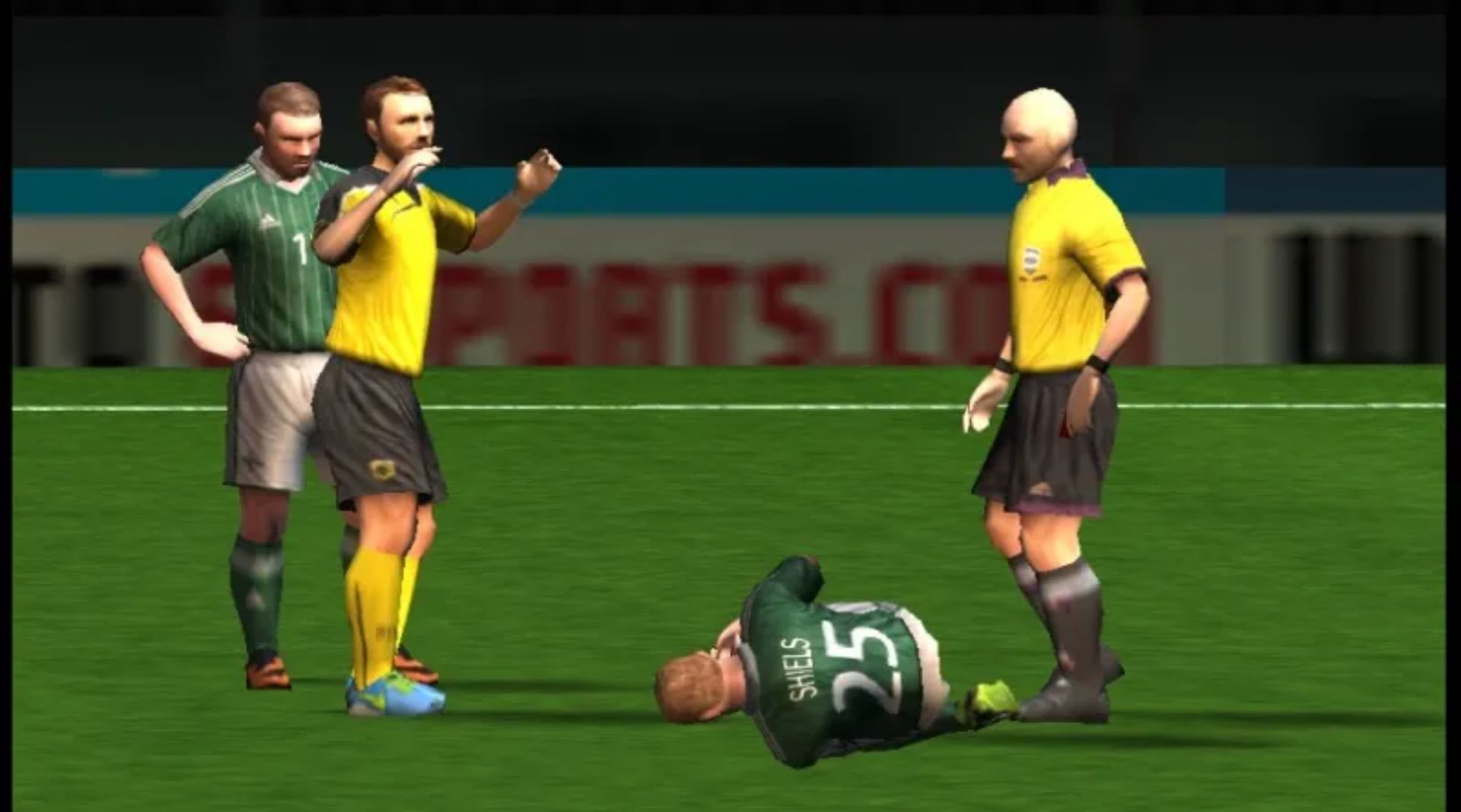 FIFA足球2014PSP游戏截图第11张