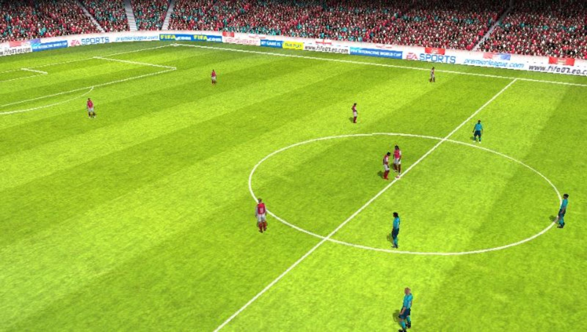 FIFA足球2007PSP游戏截图第6张